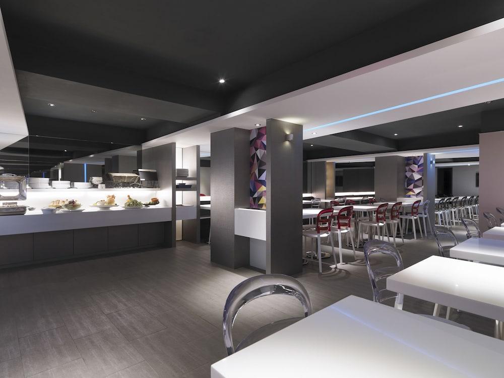 Cityinn Hotel Plus - Taichung Station Branch Zewnętrze zdjęcie