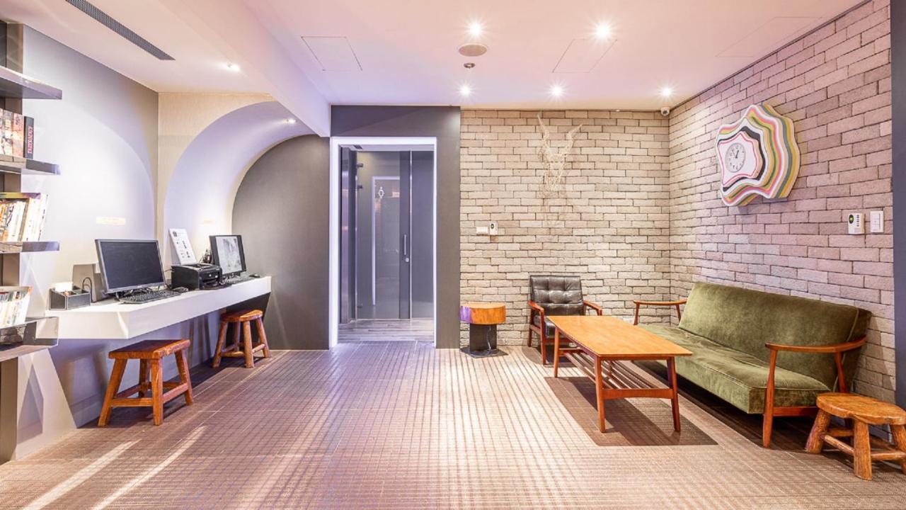 Cityinn Hotel Plus - Taichung Station Branch Zewnętrze zdjęcie